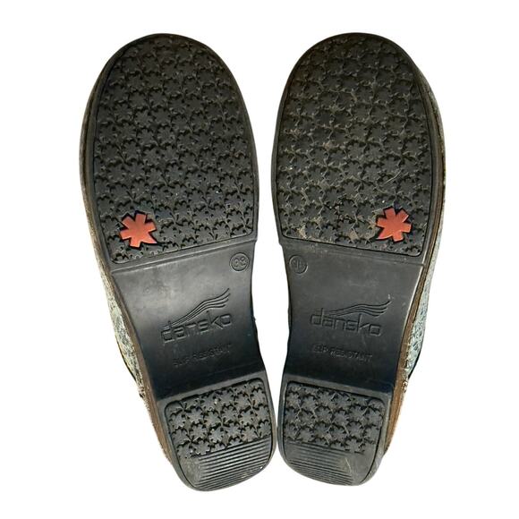 Dansko 7.5/8 XP Professional Tooled Leather Clog Slip On Lace Slip Proof Blue 38 - Picture 7 of 8